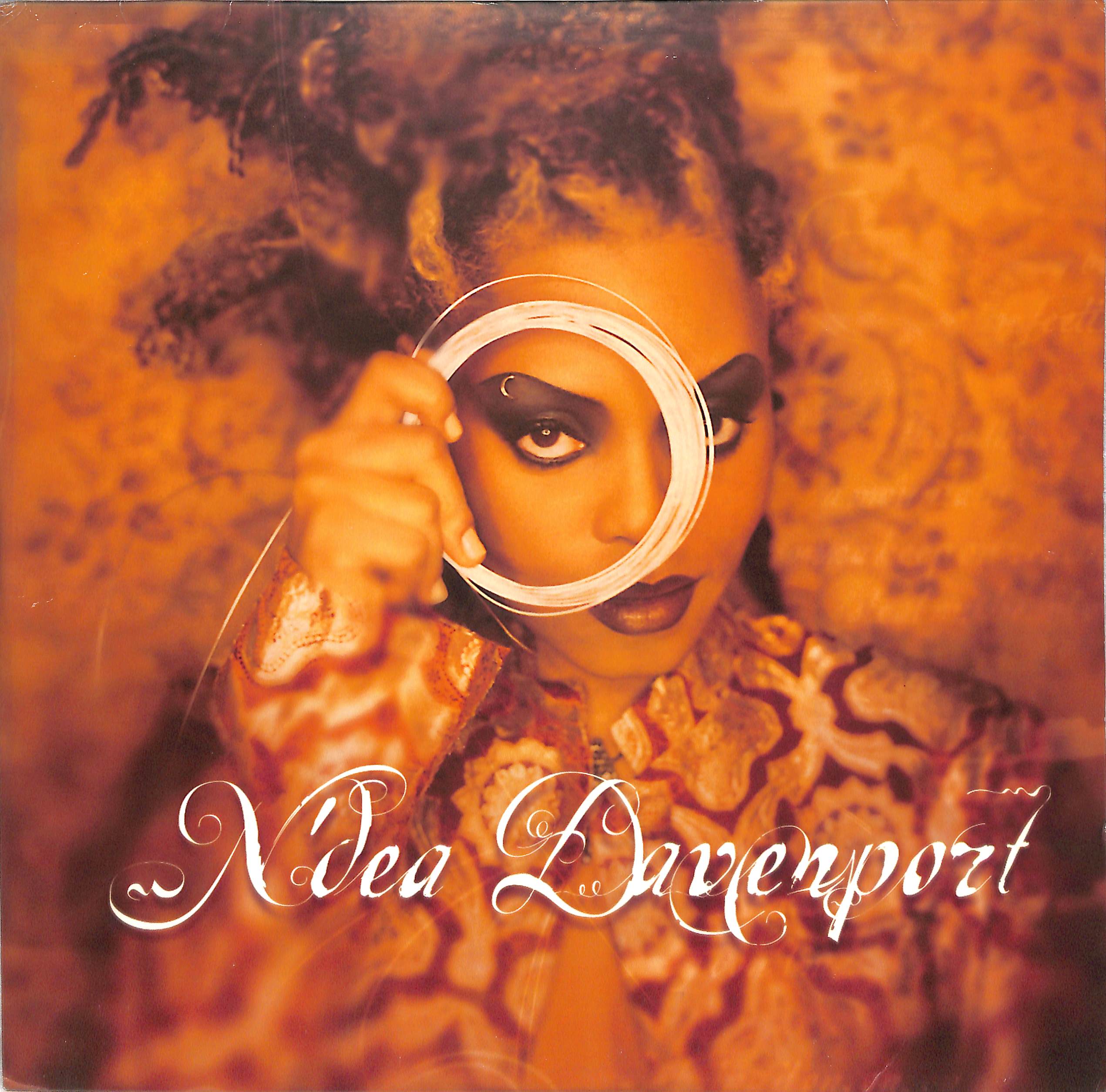 N'Dea Davenport 写真盤レコード N'Dea Davenport by N'Dea Davenport | PosseCut.com